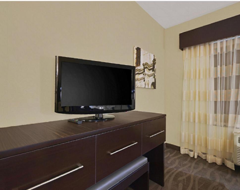 Holiday Inn Hotel & Suites Northwest San Antonio By Ihg Bilik gambar